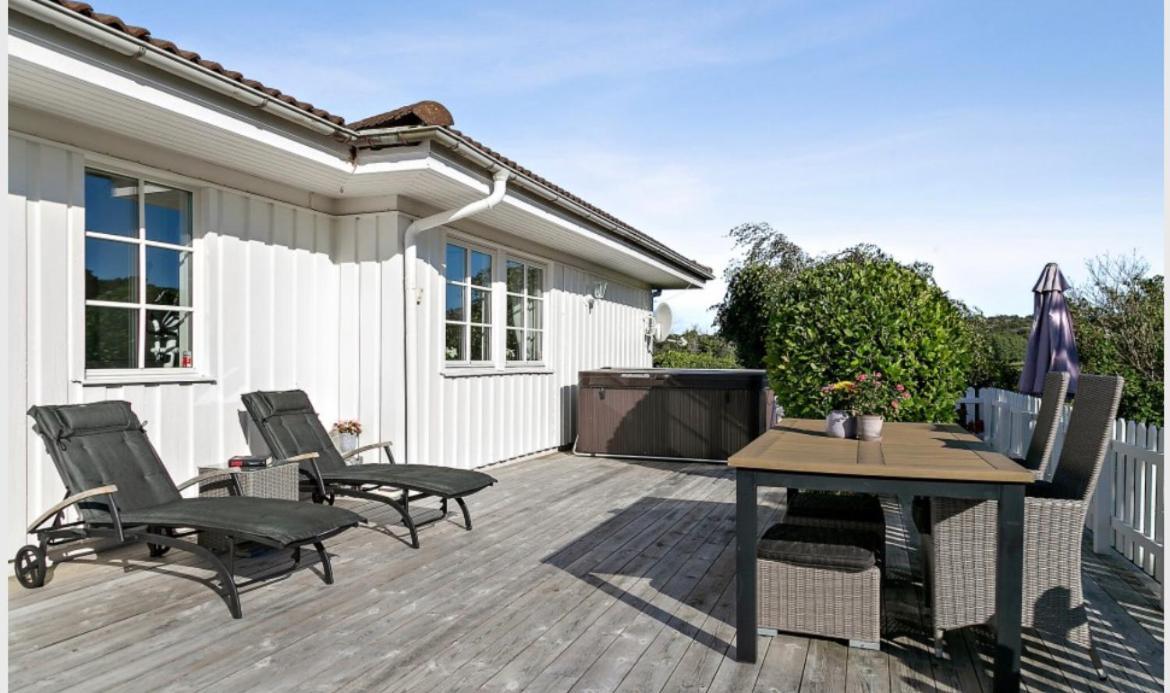 Villa Bernhardina Grebbestad Exterior photo